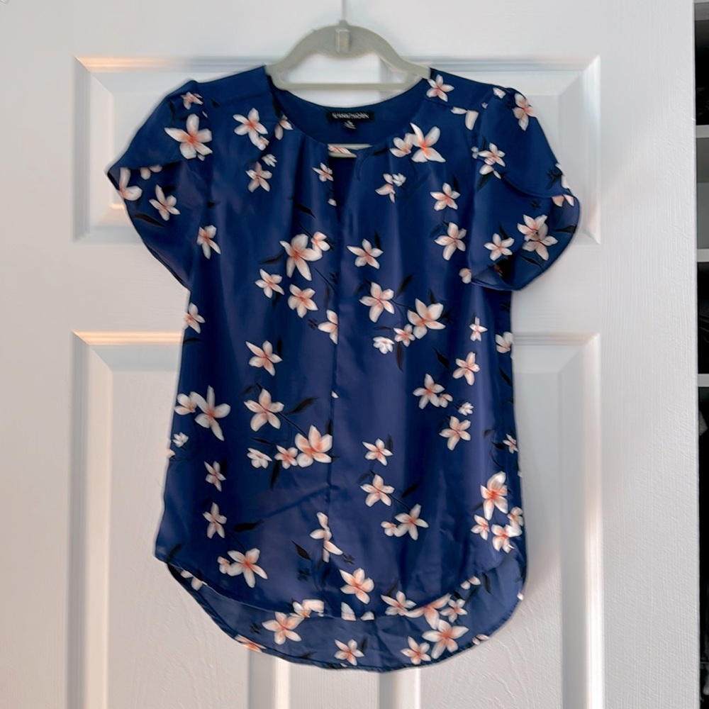 Short-sleeve top